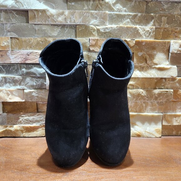 Cat & Jack Penelope Black Ankle Zipper Booties Size 10 - Picture 2 of 8
